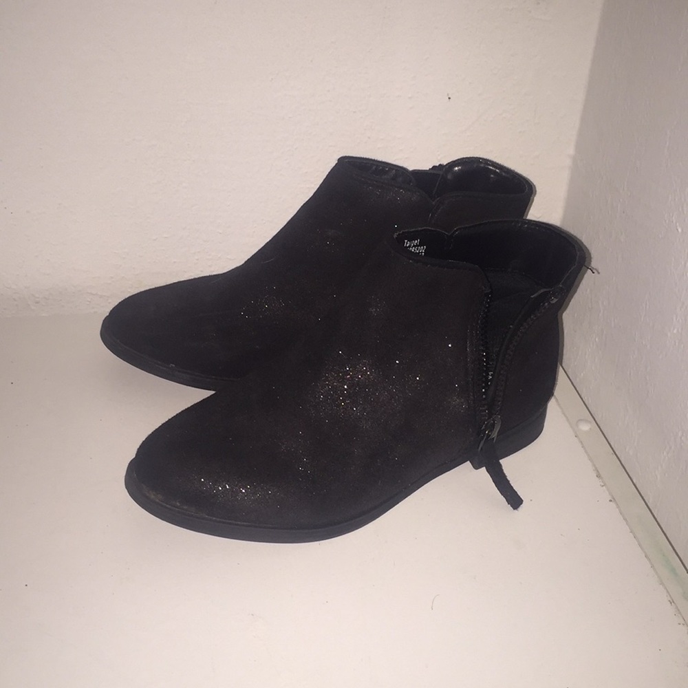 Cat and Jack glittery boots